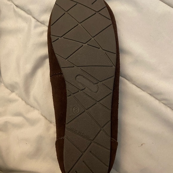 *NEW* Brown and Pink Moccasins - Picture 4 of 9